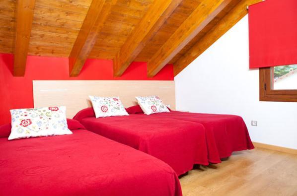 Apartahotel Castejon De Sos Room photo